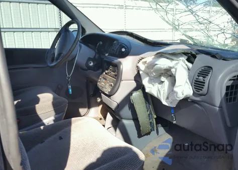 1996 Plymouth Grand Voyager Se z USA, uszkodzony, nr VIN 1P4GP44R8TB172629